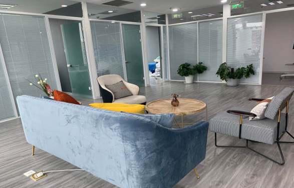 吃瓜北京国贸商城,吃瓜群众的时尚聚集地